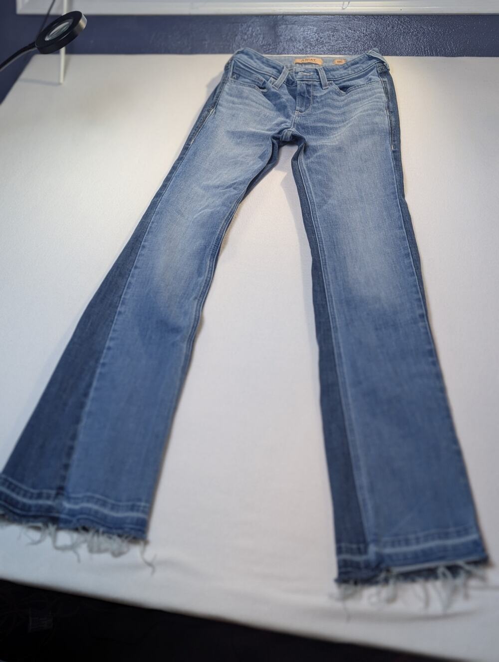 Ariat R.E.A.L Denim Two Tone Flair Jeans Size 26L Perfect Rise Slim